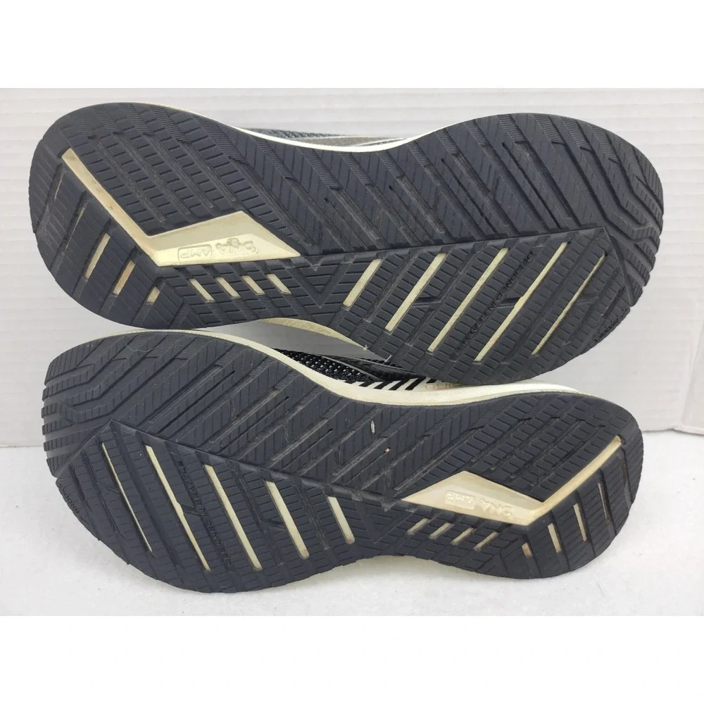 Brooks Levitate‎ 5 StealthFit Shoes Sneakers 8.5 Womens Running Black